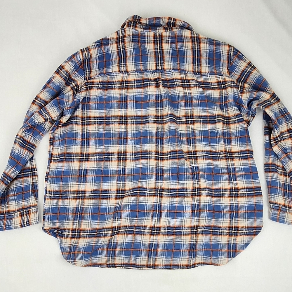 American Eagle Heavyweight Button Flannel Style Top. - Picture 7 of 9